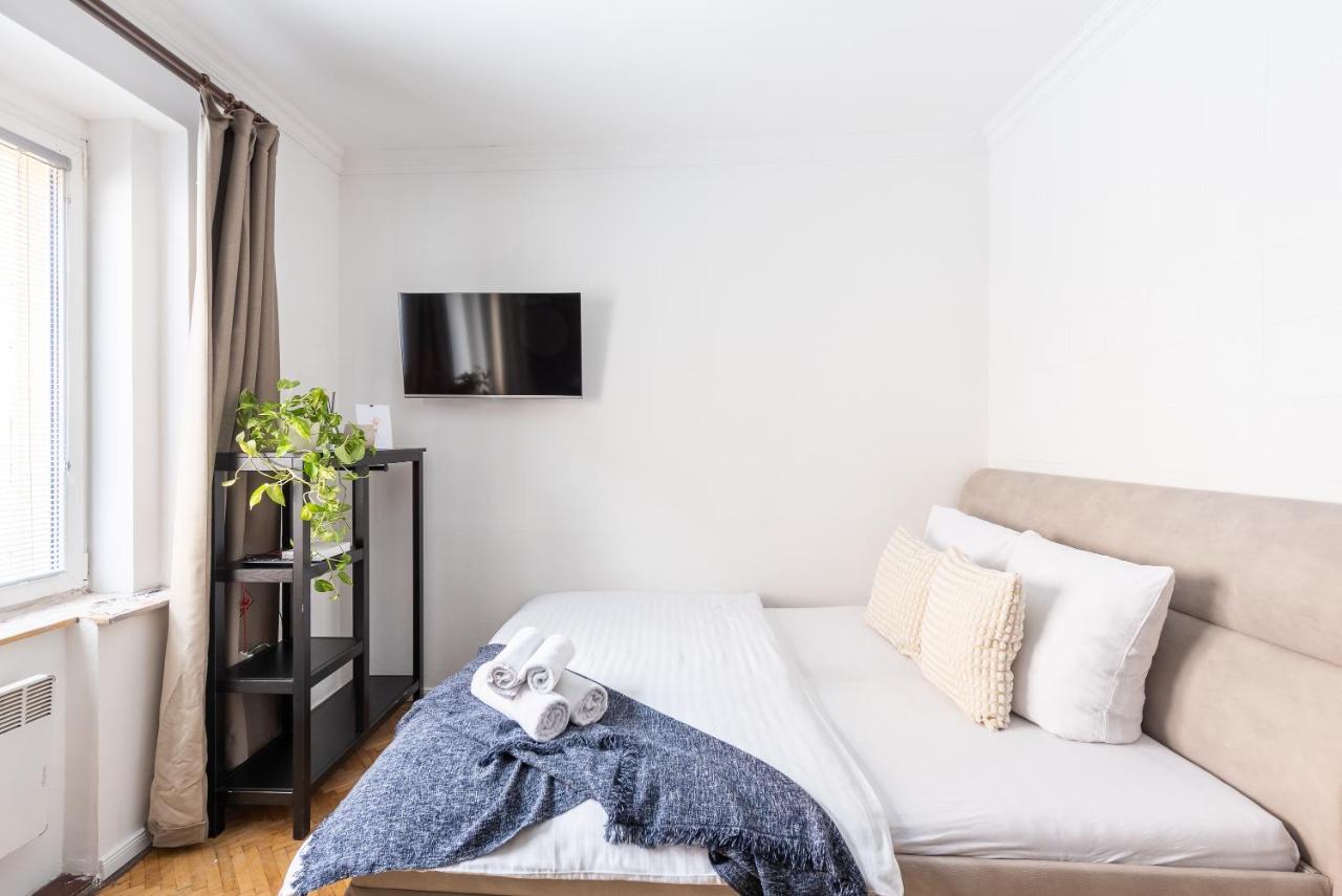 Crystal Apartment Прага Екстер'єр фото