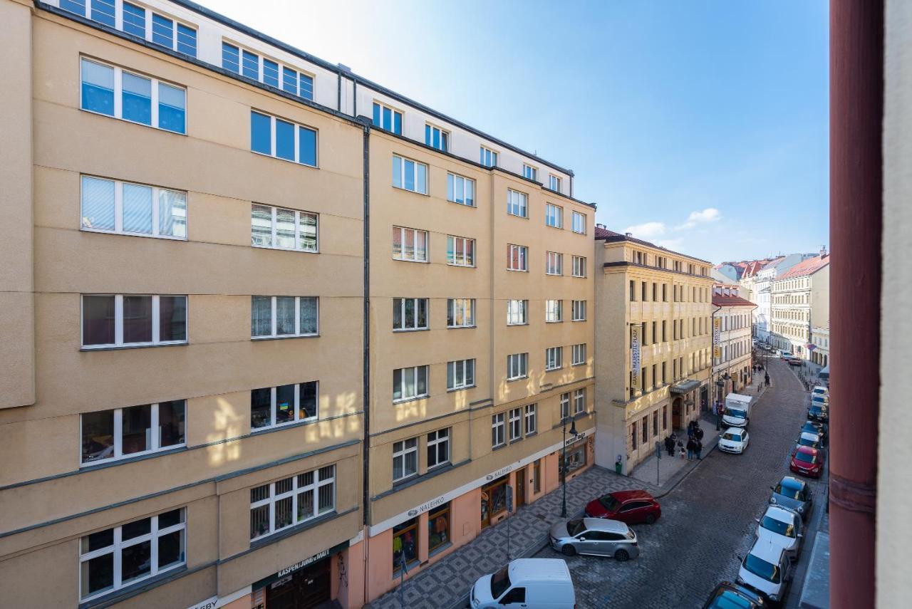 Crystal Apartment Прага Екстер'єр фото
